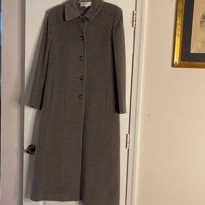 Jones New York Wool/mohair coat size small. Fully lined. Color Gray